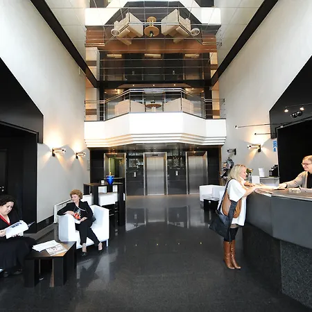 B-aparthotel Moretus 3*