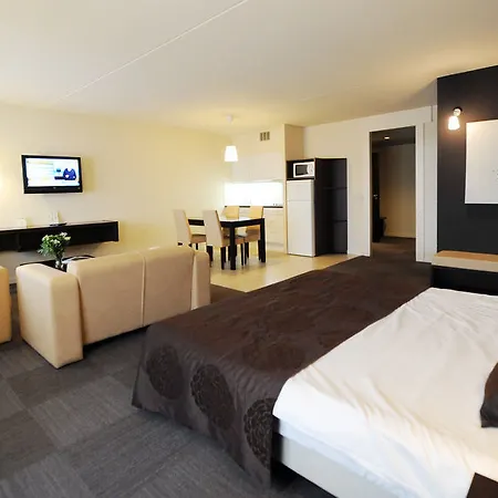 B-aparthotel Moretus Hotel 3*