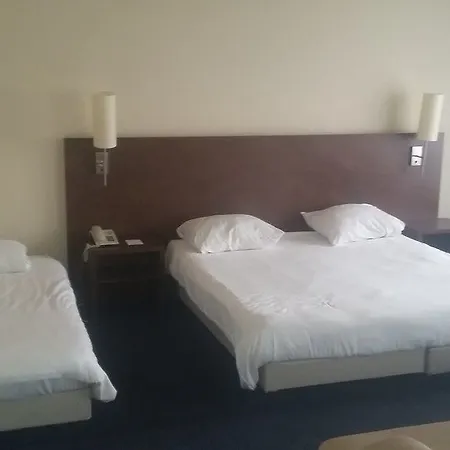 Hotel B-aparthotel Moretus 3*