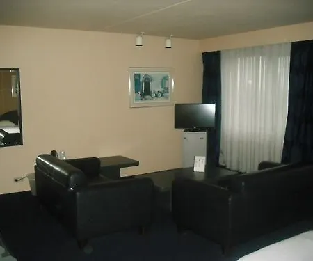 B-aparthotel Moretus 3*
