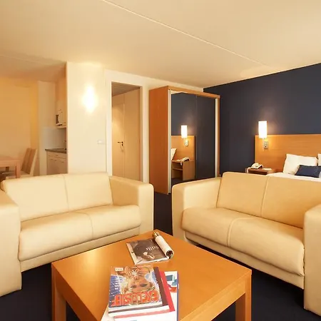 Hotel B-aparthotel Moretus 3*
