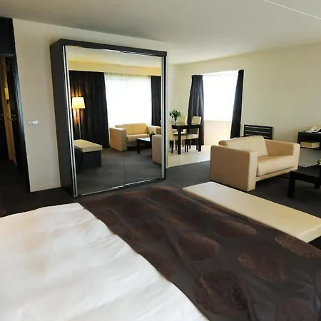Hotel B-aparthotel Moretus Antwerpia