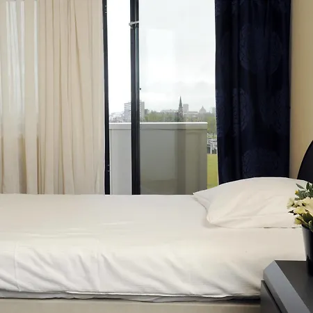B-aparthotel Moretus Hotel